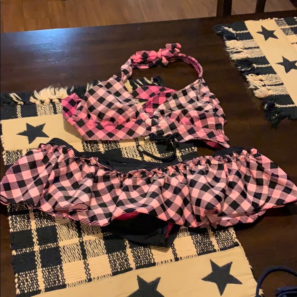 Arizona bikini.